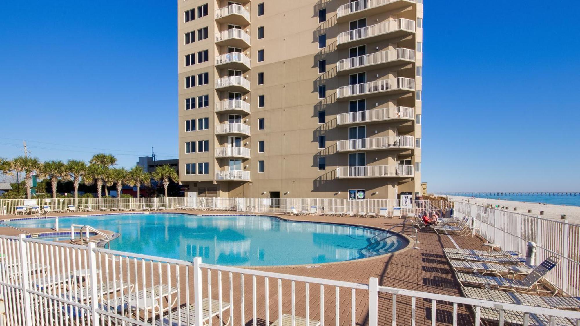 Tidewater Escape: 1Br/2Ba Beachfront Condo, Sleeps 6, Gulf Views & Comfort! Panama City Beach Exterior photo